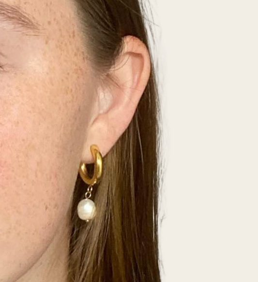 ASH EARRING