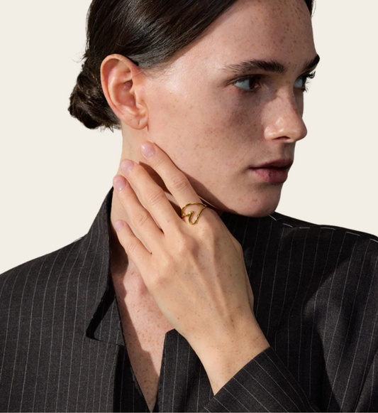 Amour ring
