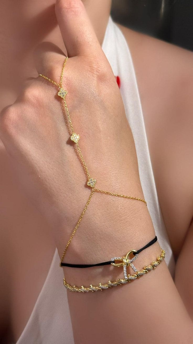Hand Accessories