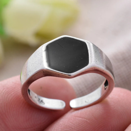 RUBY-BLACK HEXA RING