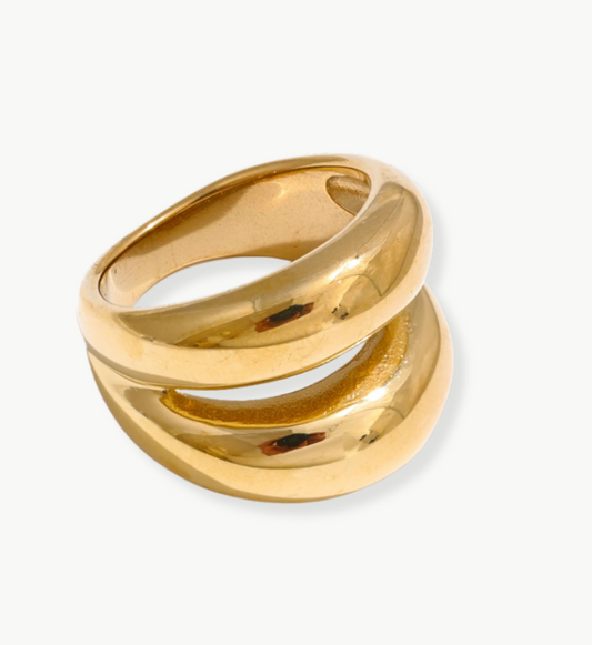 Monique Ring
